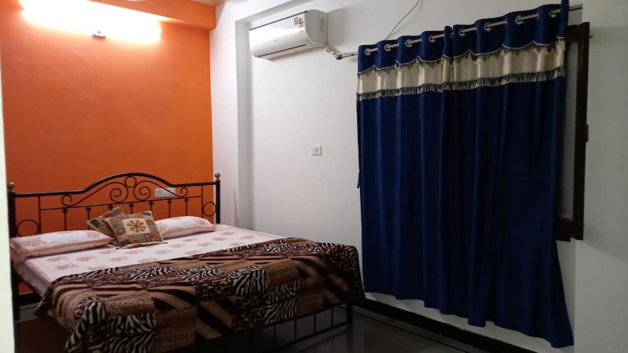Nandini Paying Guest House Udaipur Bagian luar foto