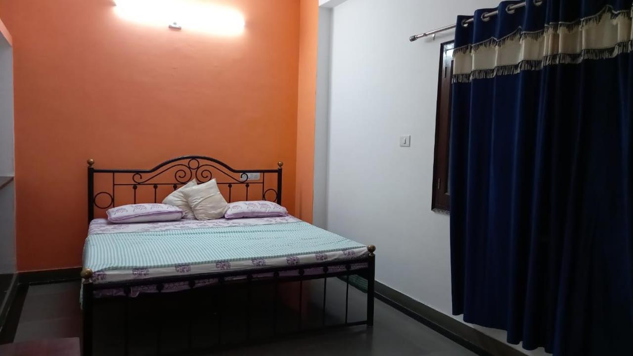 Nandini Paying Guest House Udaipur Bagian luar foto