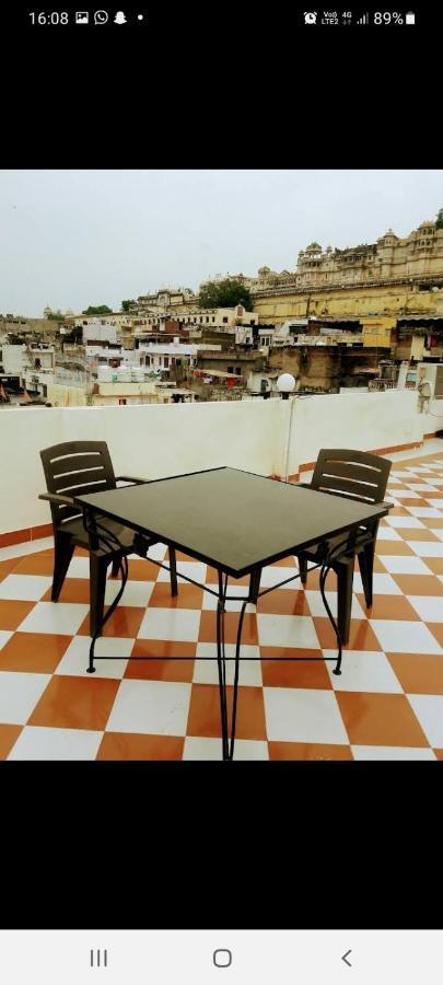Nandini Paying Guest House Udaipur Bagian luar foto
