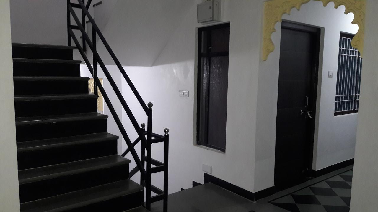 Nandini Paying Guest House Udaipur Bagian luar foto